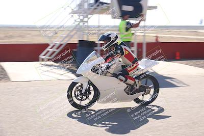 media/Nov-03-2025-Lets Ride (Mon) [[4d74c1c4d3]]/B Group/Grid/